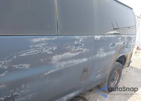 1999 Chevrolet Express z USA, uszkodzony, nr VIN 1GAHG39R8X1049560